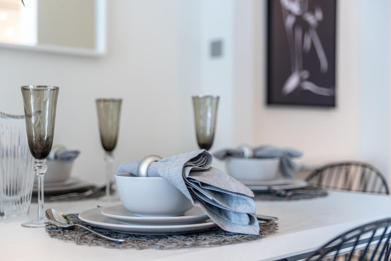 Eden'S Homes & Villas - Millennium Atria Residences Dubai Exterior foto